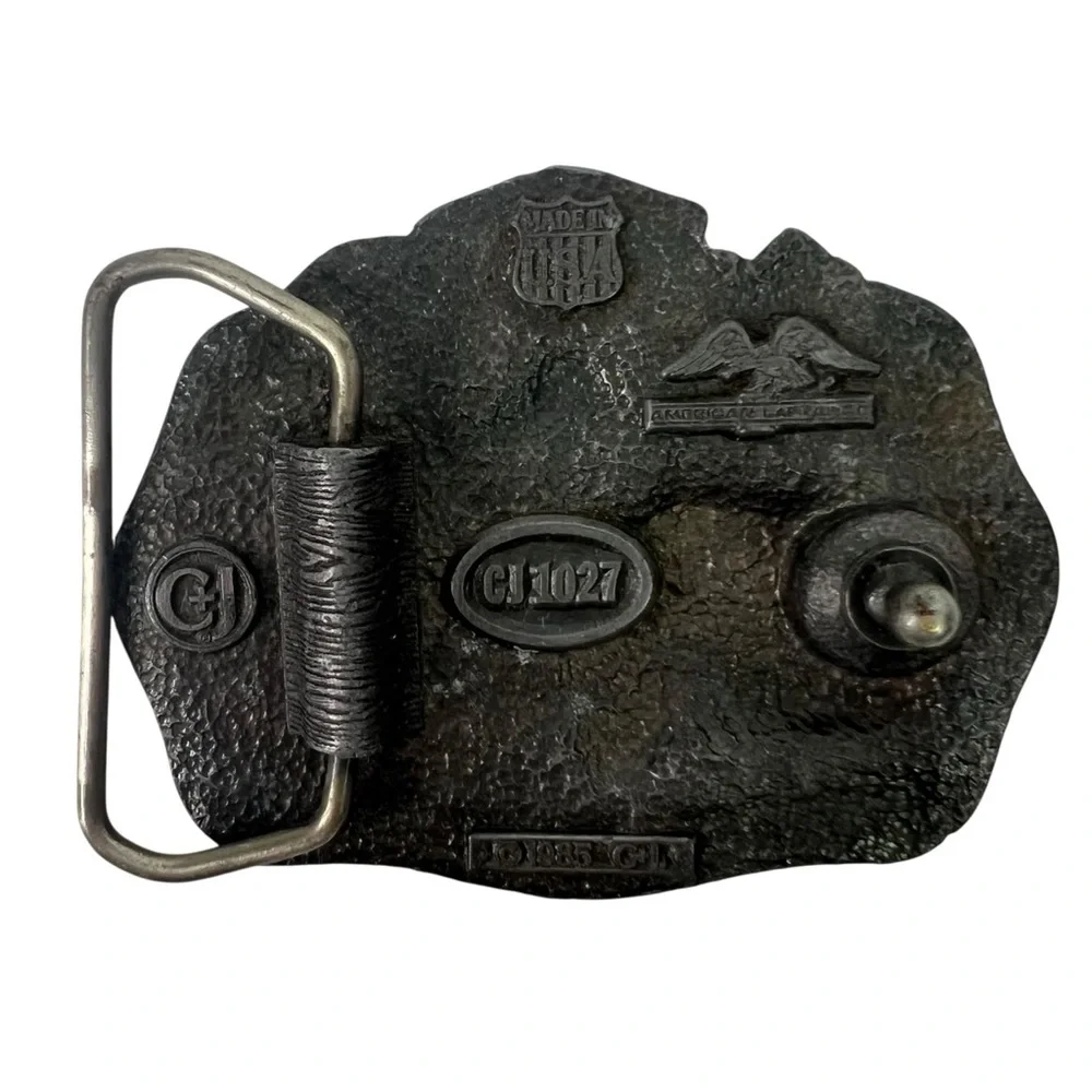 Vintage 1985 America’s Firefighters Pumper Truck Belt Buckle 3”x2.25” CJ1027